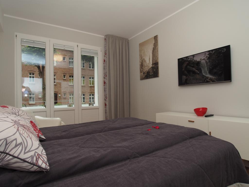 Grand Tourist Simple Rest Apartments Гданьск Экстерьер фото